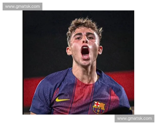 热刺与巴萨激战正酣 双方新赛季状态对比引发关注