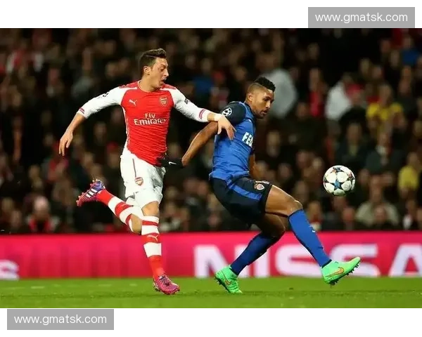 深度解说一场巅峰对决全程呈现绿茵战术与激情较量盛宴的精彩瞬间汇总